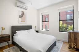 Modern 2BR 2BA Prime Midtown w/ Elevator & Laundry