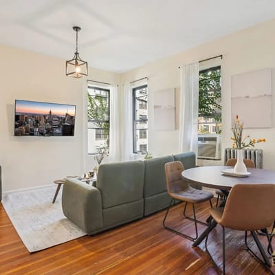 Stylish 2BR Apartment in Prime Upper East Side!!