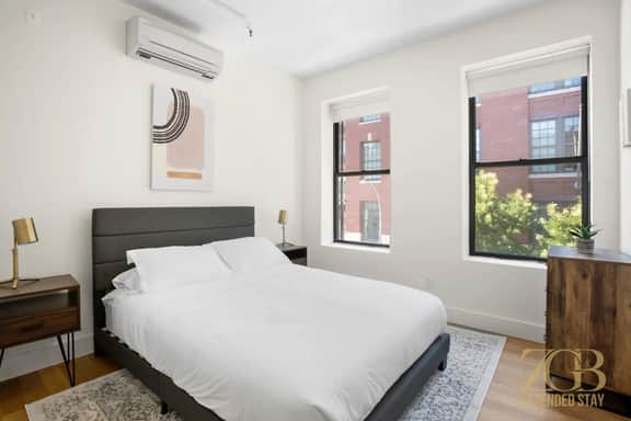 Modern 2BR 2BA Prime Midtown w/ Elevator & Laundry