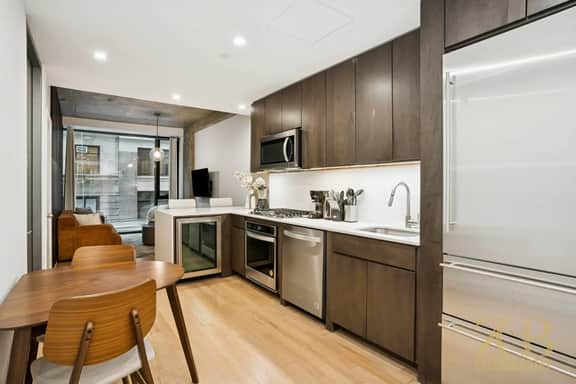 New & Modern 2BR Terrace, WD, Elevator in Chelsea 