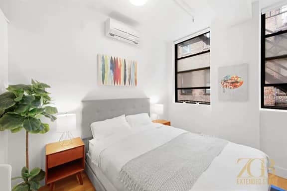 Renovated Studio in Midtown w/Laundry & Elevator