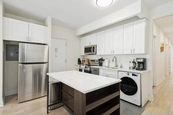 West Village, Renovated! 3BR/2BA Private Terrace 