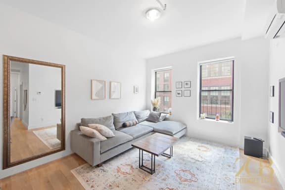 Beautiful & Spacious 2BR 2BA w/ Elevator & Laundry