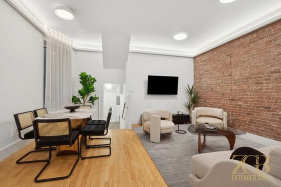 Luxury King Size 1BR, Renovated UES, Central Park 
